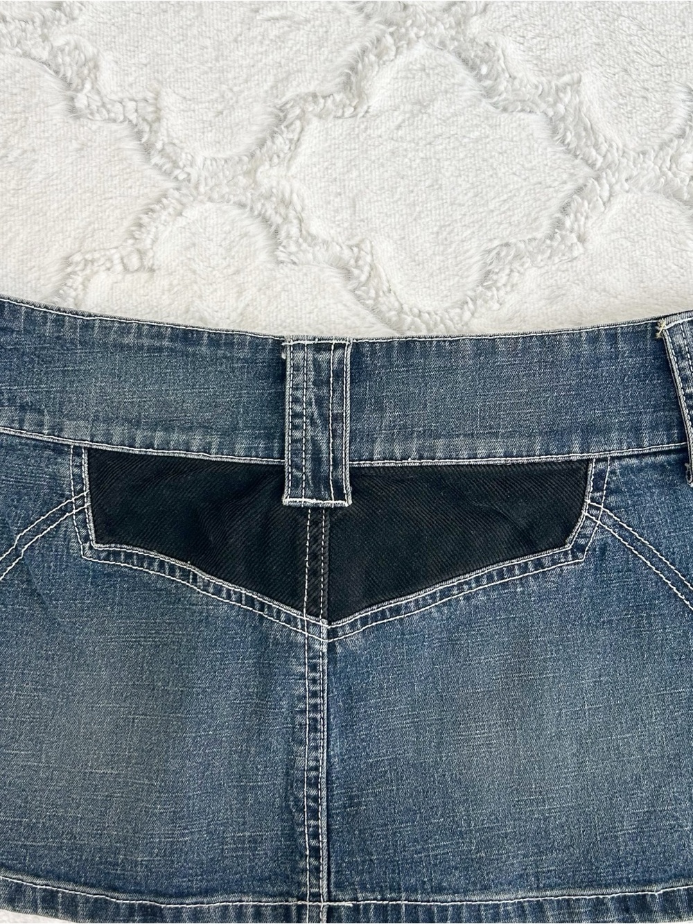 Vintage Y2K Studded Denim Low Rise Micro Mini Skirt Size 7 - Picture 6 of 9
